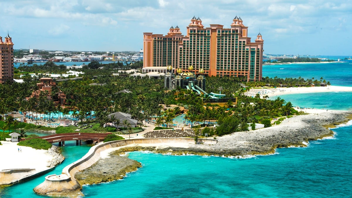 The 10 Best Overwater & Beach Resorts in the Caribbean & Atlantic for an Overwater Experience (2026) — figure 7