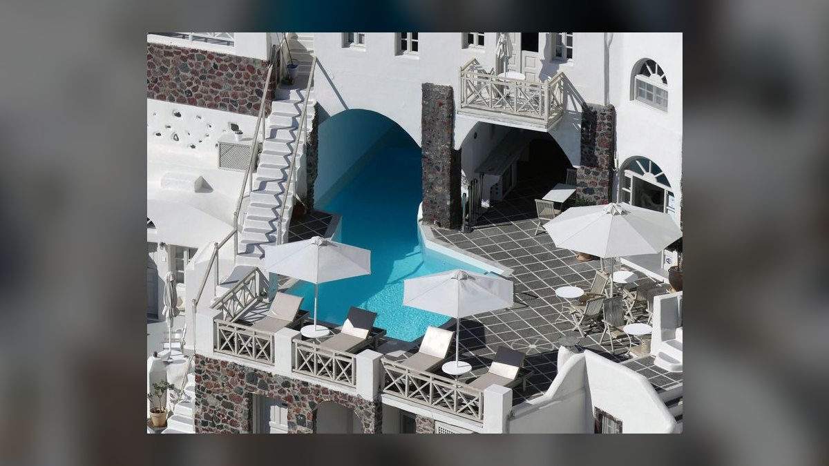 Top 10 Resorts in Santorini in 2027 — figure 3