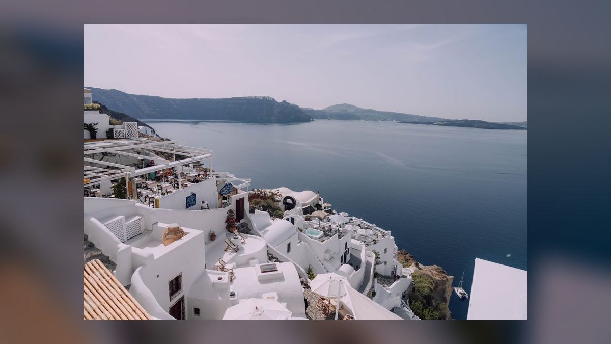 Top 10 Resorts in Santorini in 2027 — figure 8