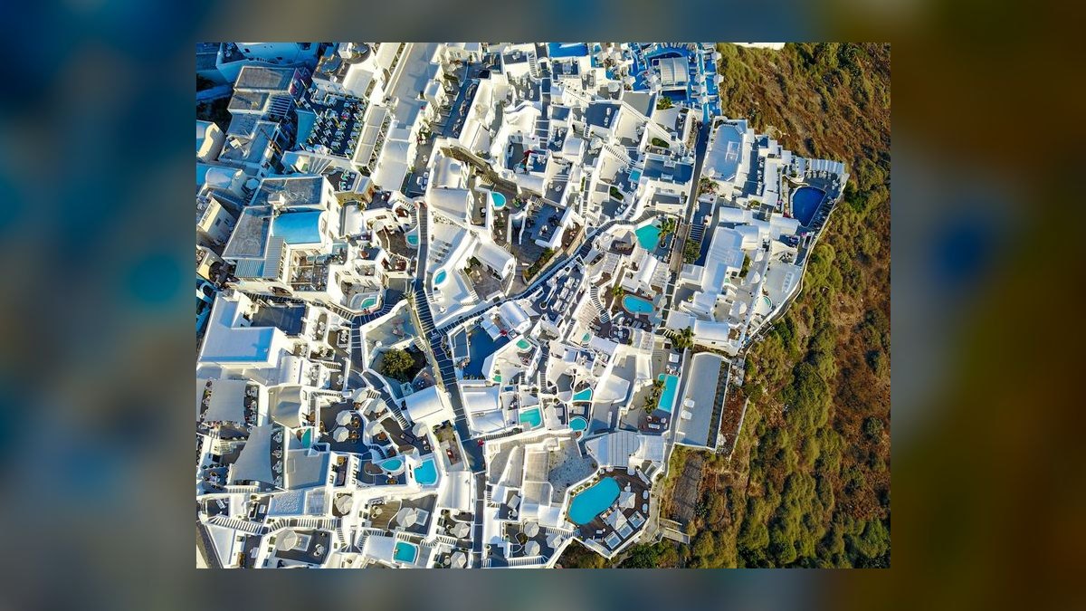 Top 10 Resorts in Santorini in 2027 — figure 9