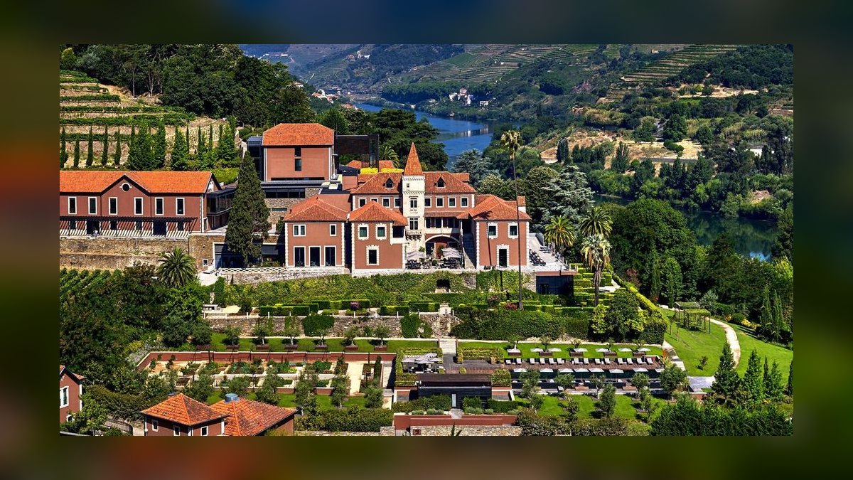 Top 10 Resorts in Portugal in 2027