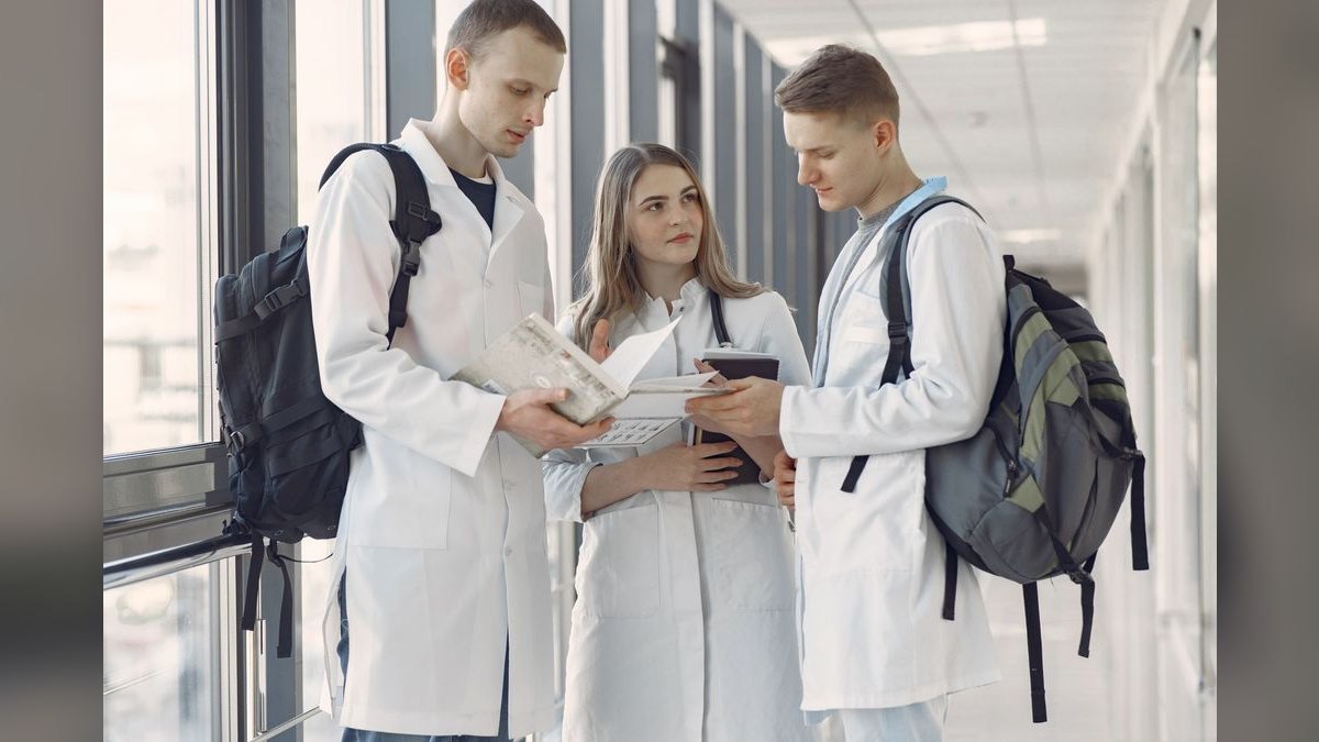 Top 10 Medical Schools in 2027 — figure 4