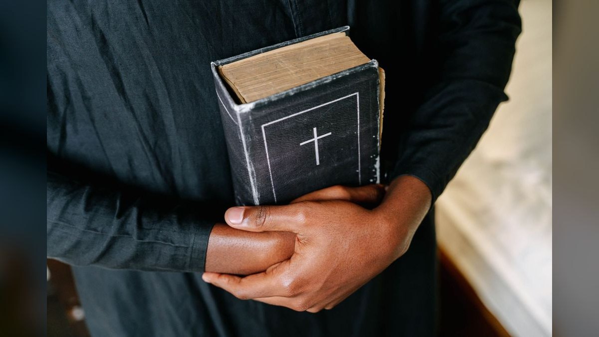Top 10 Theology and Divinity Schools in 2027 — figure 3