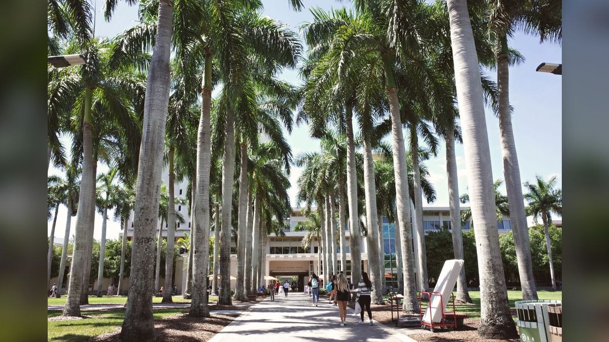 Top 10 Colleges with the Best ROI in 2027 — figure 4
