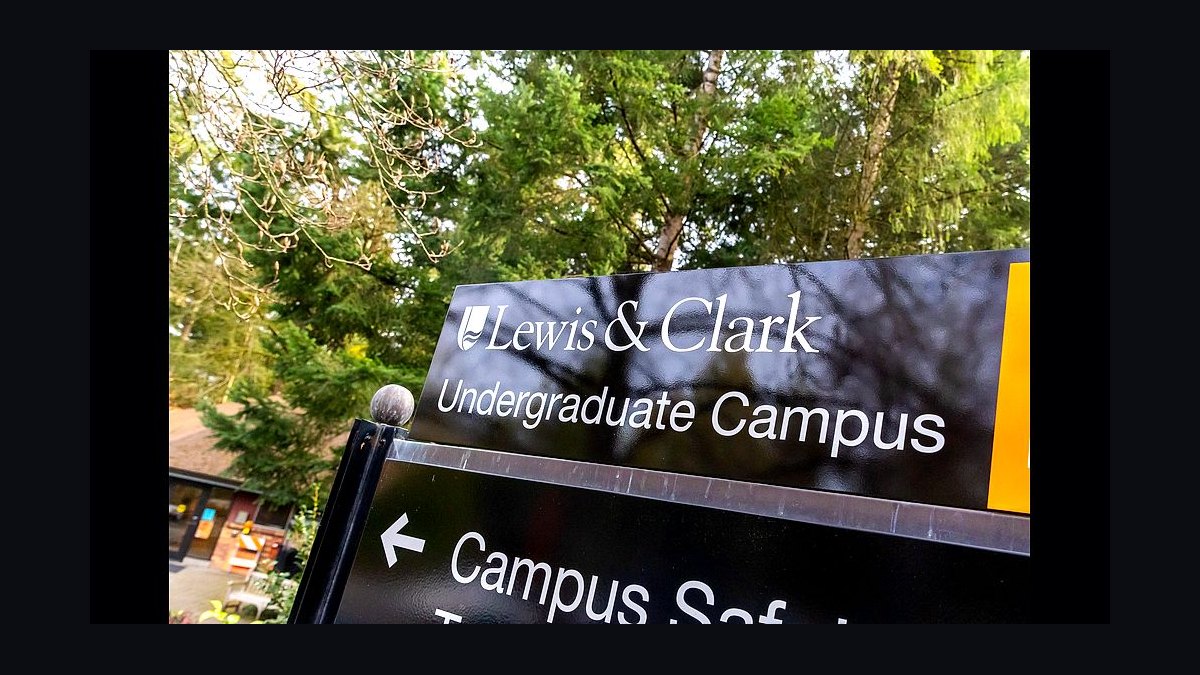 Top 10 Best Colleges for Study Abroad in 2027 — figure 10