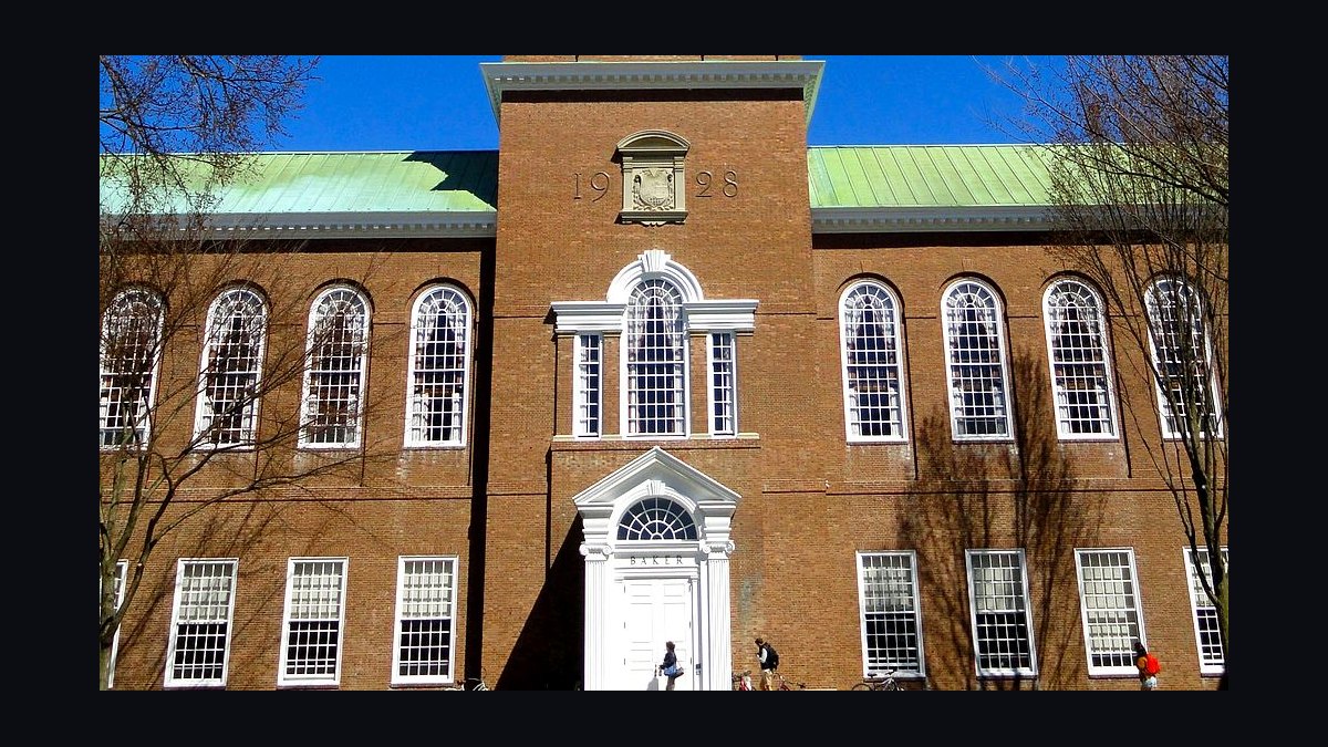Top 10 Need-Blind Colleges in 2027 — figure 9