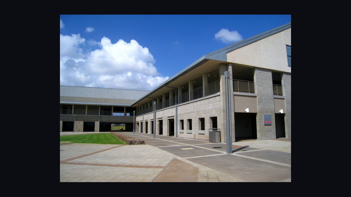 Top 10 Public Universities in Hawaii in 2027 — figure 3