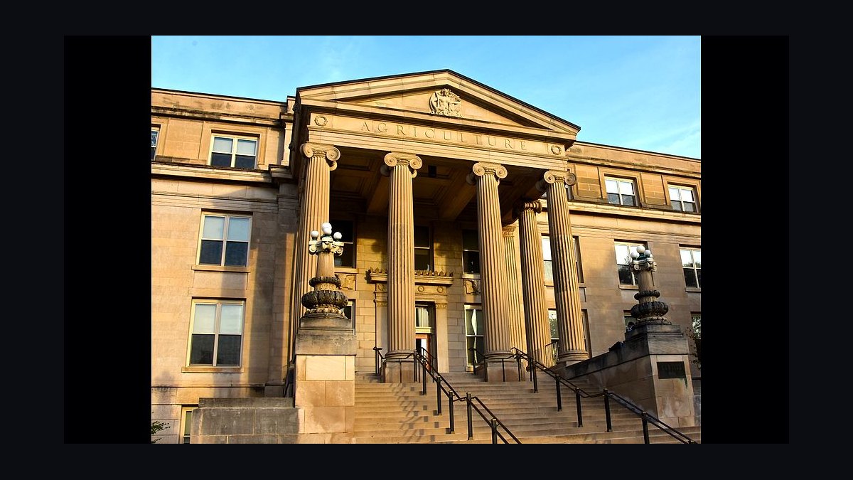 Top 10 Public Universities in Iowa in 2027 — figure 8
