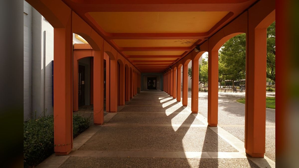 Top 10 Community Colleges in California in 2027 — figure 1