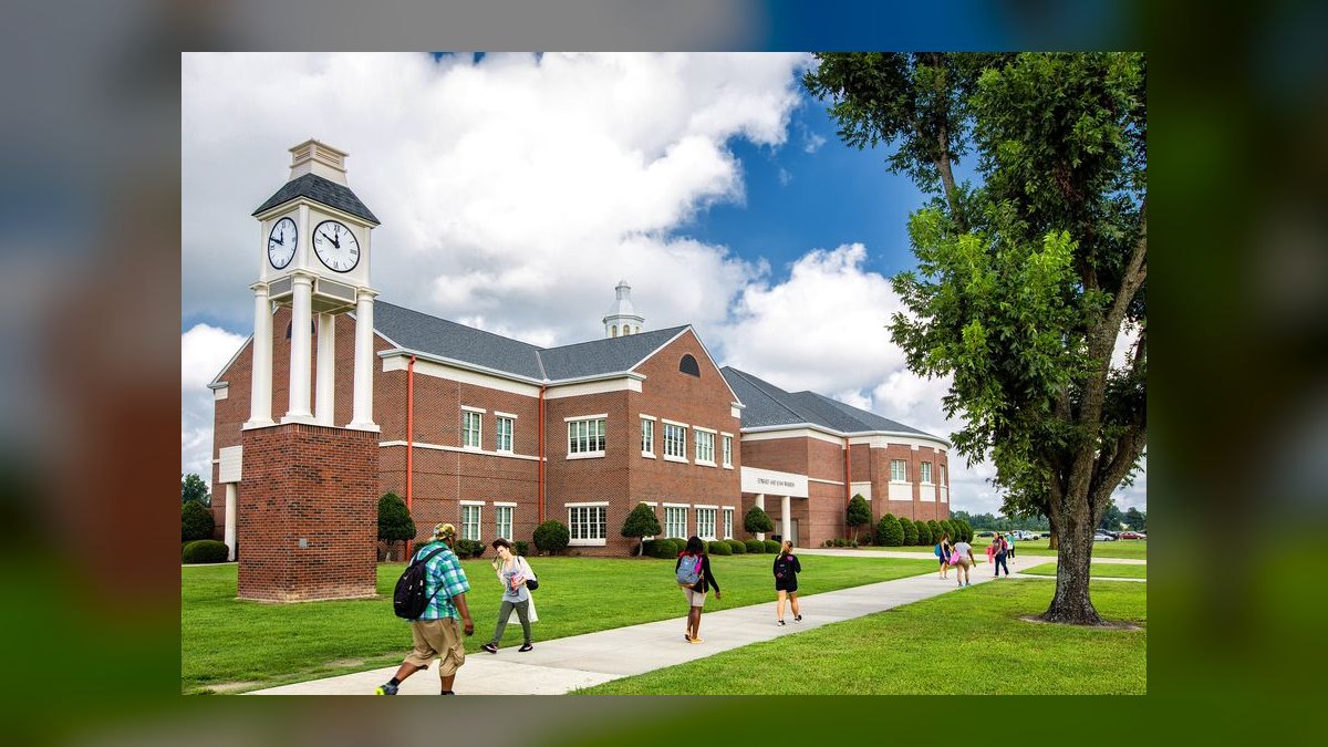 Top 10 Community Colleges in North Carolina in 2027 — figure 6