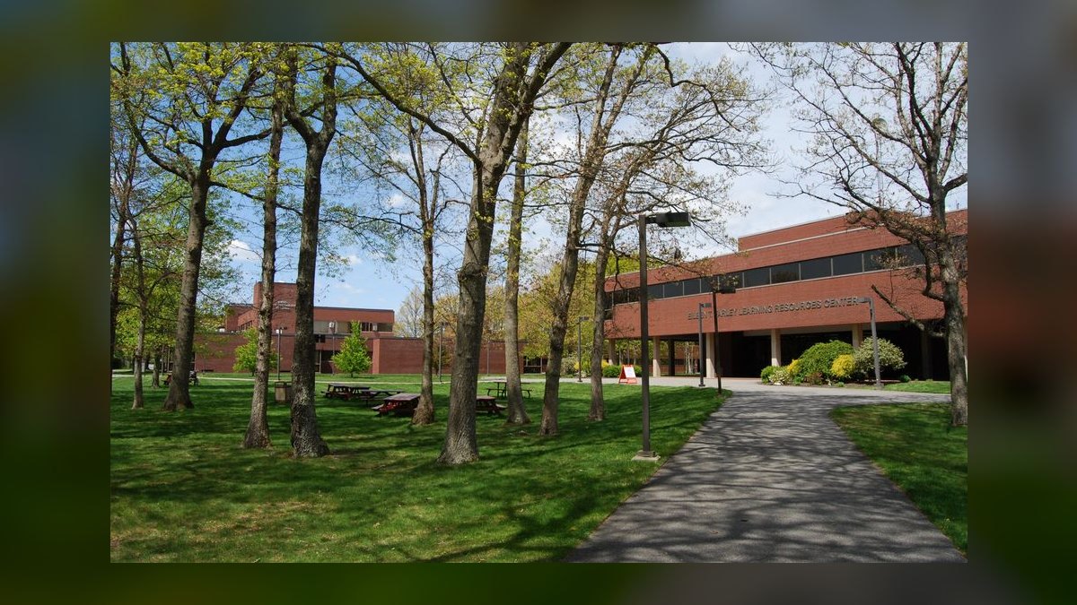 Top 10 Community Colleges in Virginia in 2027 — figure 9