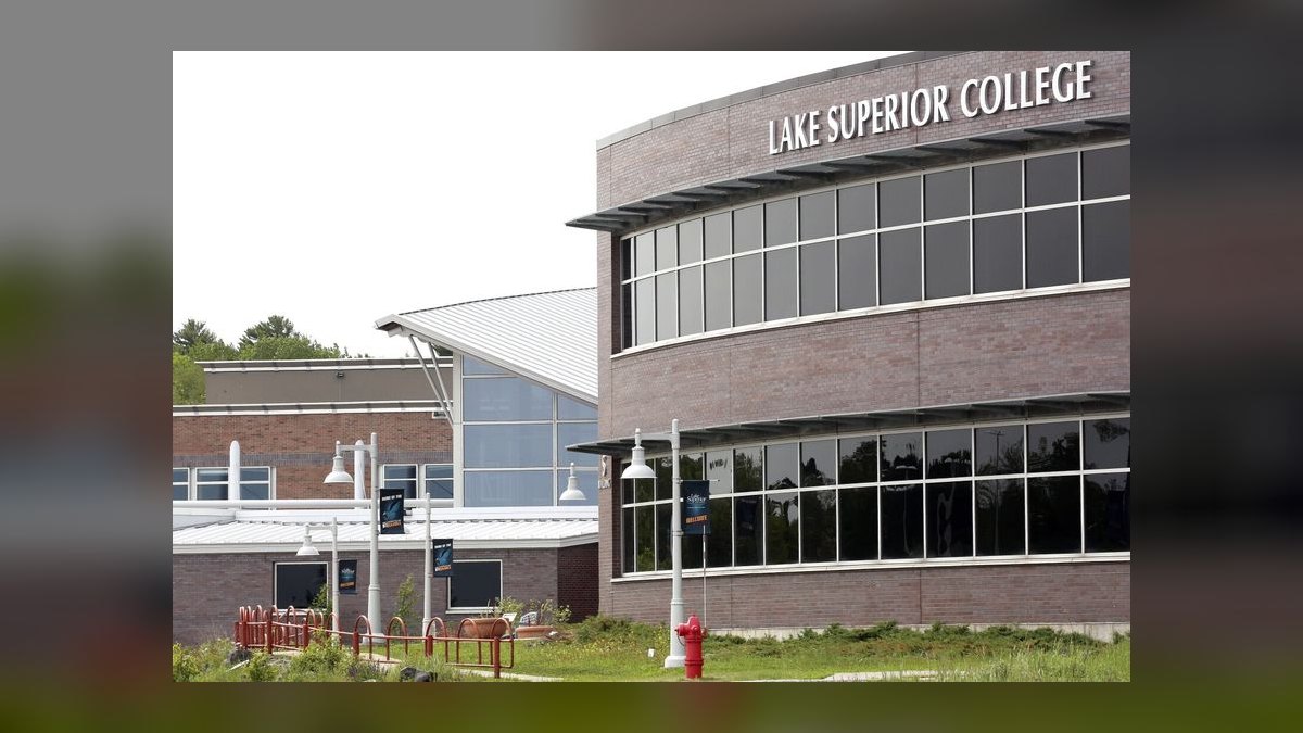 Top 10 Community Colleges in Minnesota in 2027 — figure 3