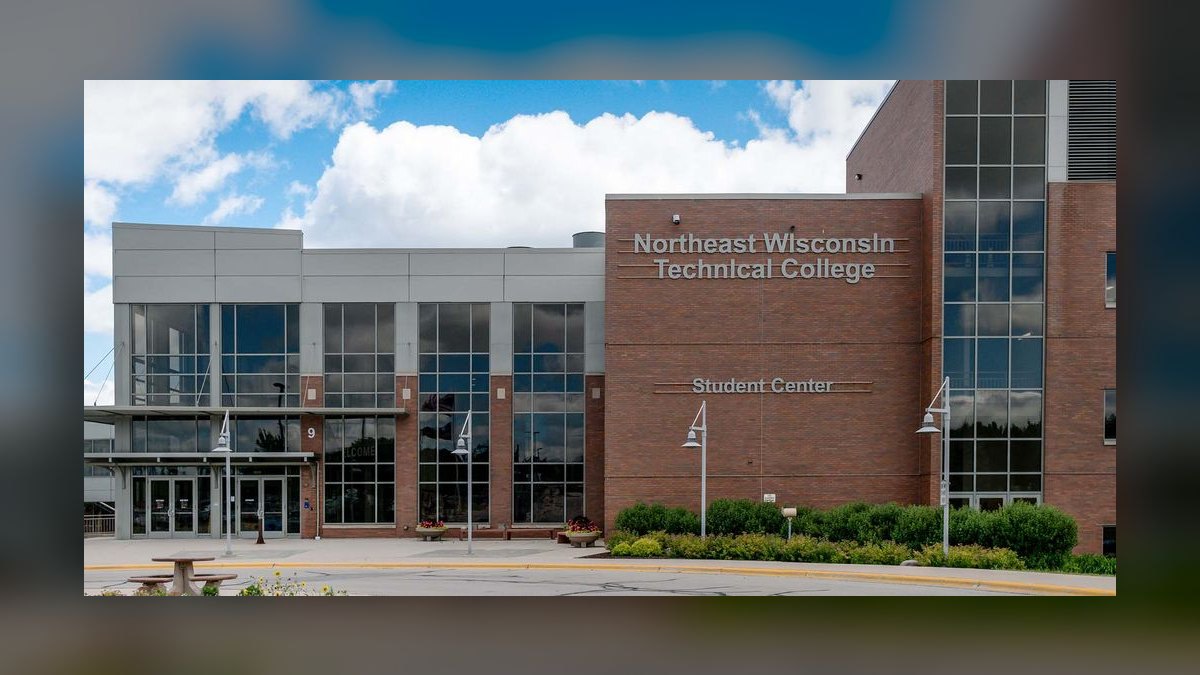 Top 10 Community Colleges in Wisconsin in 2027 — figure 3