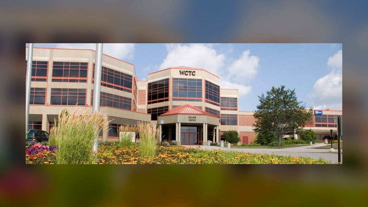Top 10 Community Colleges in Wisconsin in 2027 — figure 4