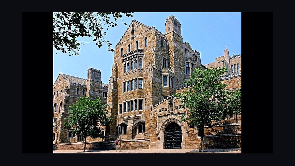 Top 10 Political Science Programs in 2027 — figure 4