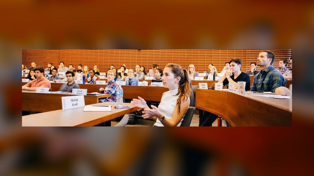 Top 10 Schools with the Strongest Alumni Networks in 2027 — figure 2