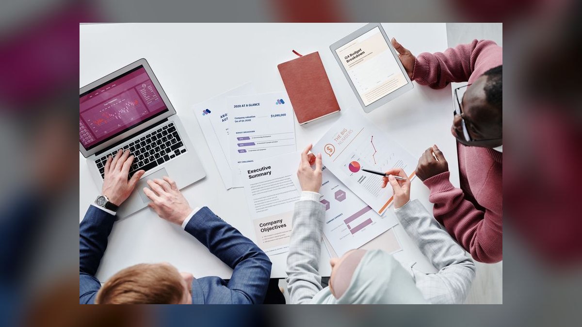 How do you build a sales enablement certification program for tenured reps in 2027 — figure 6