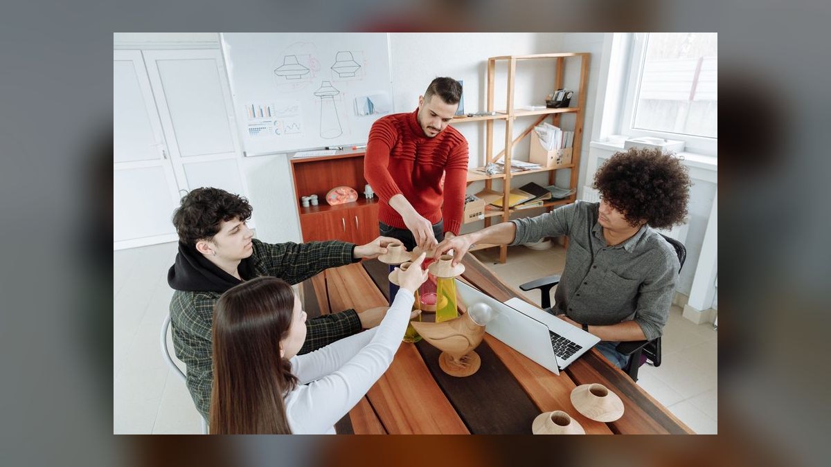 How do you enable a sales team in Telecom in 2027 — figure 6