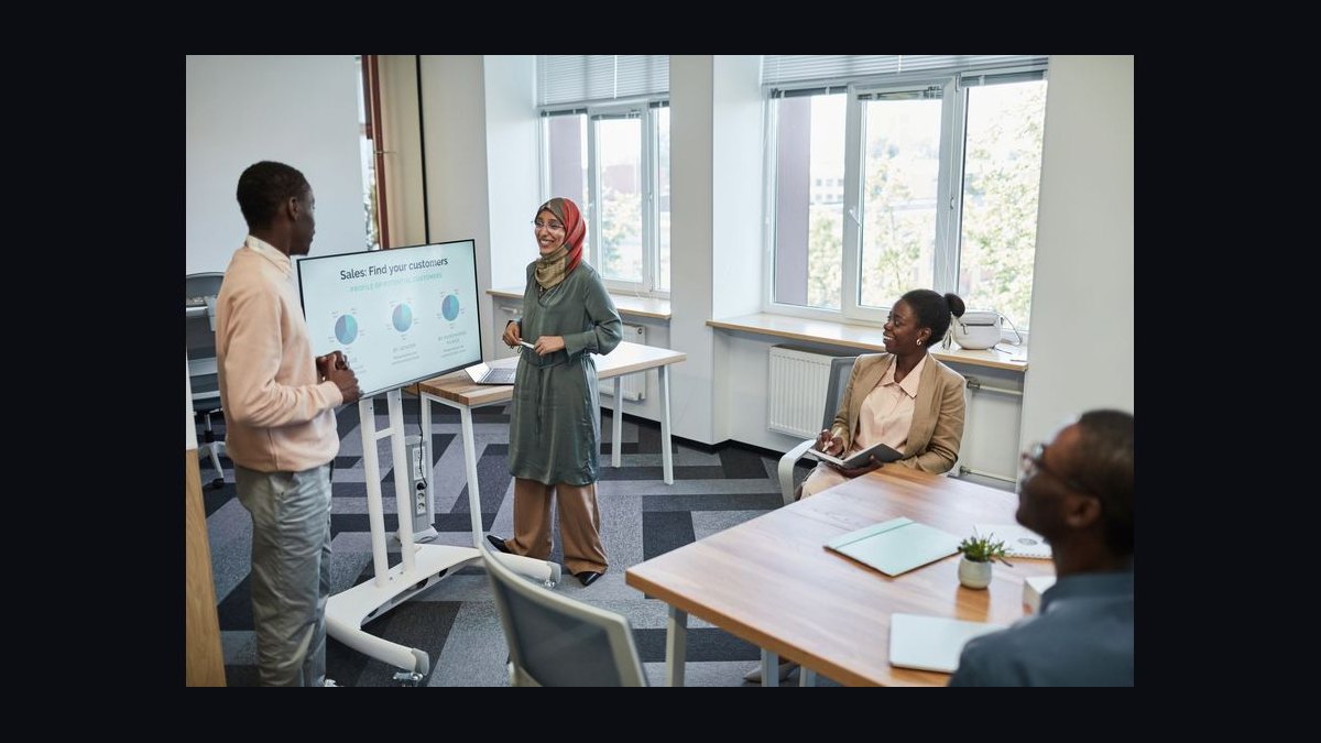 How do you enable a sales team in Staffing & Recruiting in 2027 — figure 1