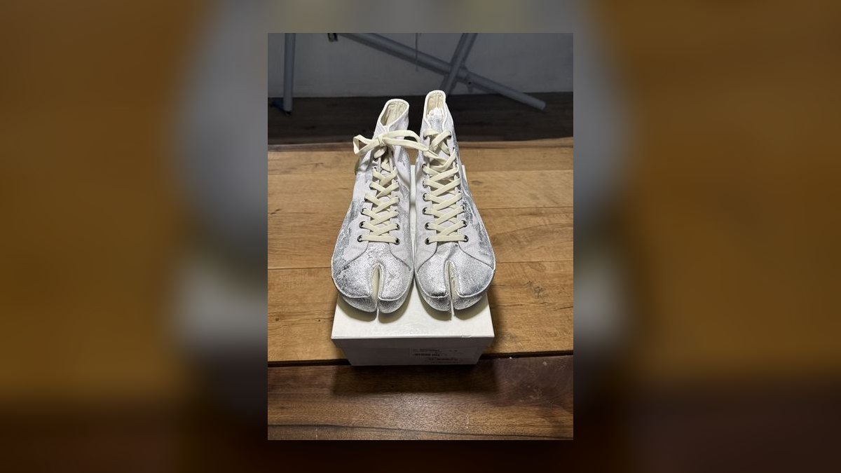 Top 10 Maison Margiela tabi sneaker designs ever — figure 4
