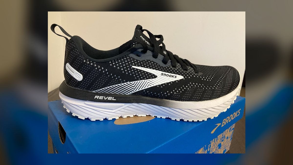 Top 10 Brooks road running shoes ever released — figure 8