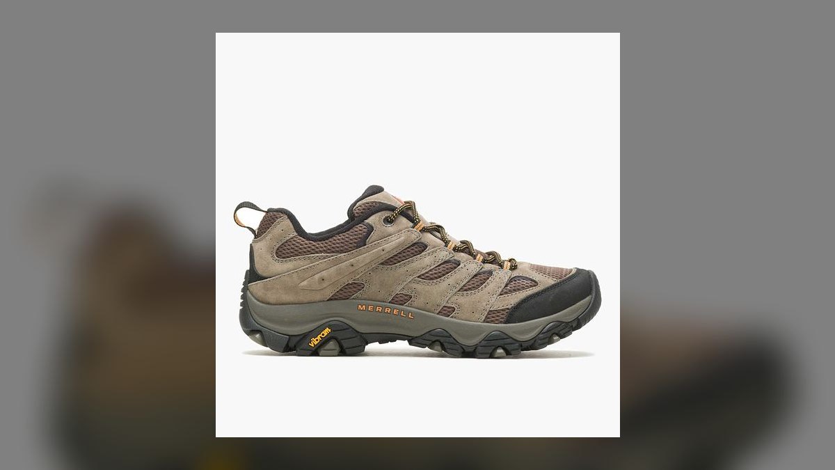 Top 10 gorpcore hiking sneakers of all time — figure 4