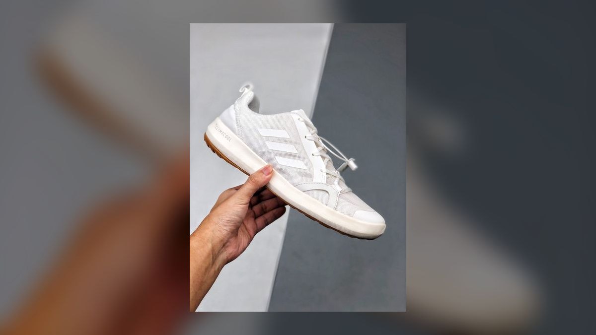 Top 10 water shoes built like sneakers of all time — figure 4