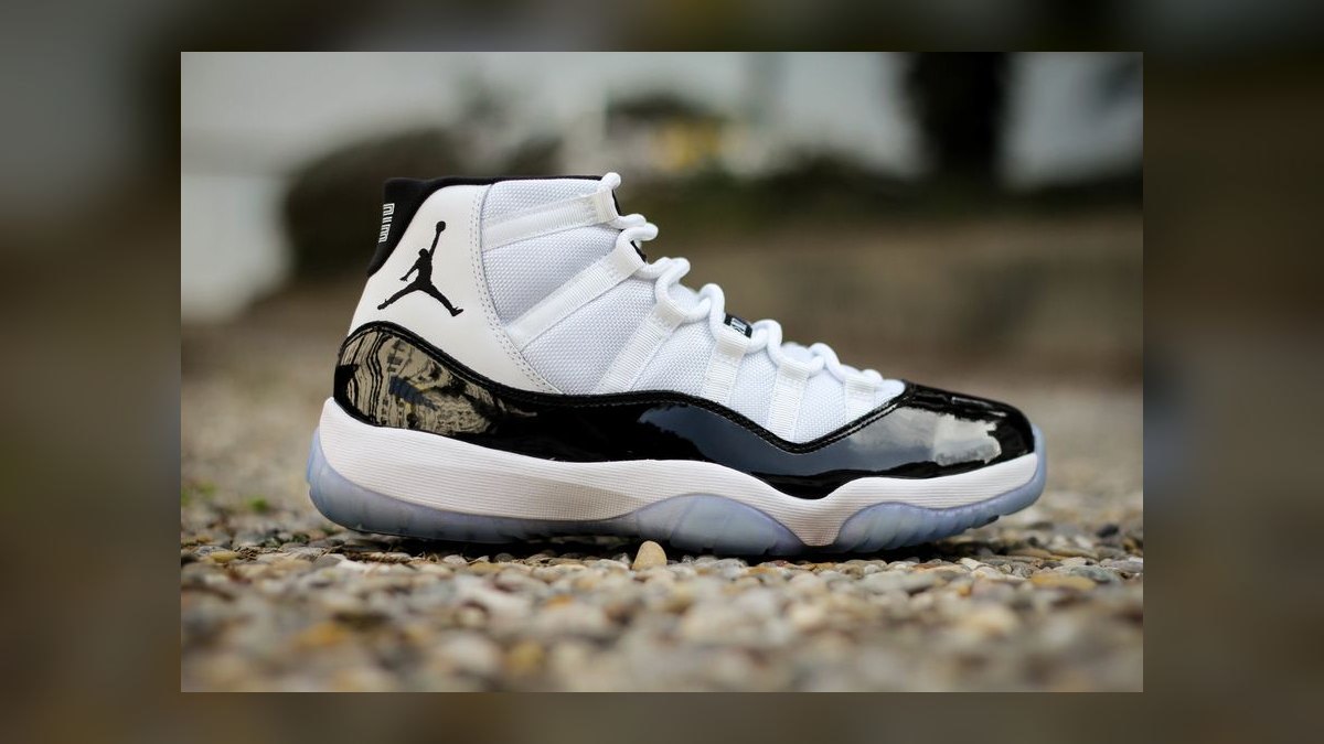 Top 10 high-top retro basketball sneakers ranked — figure 5
