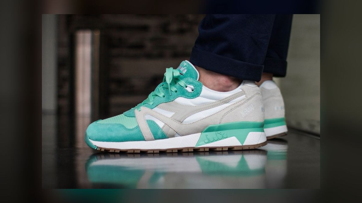 Top 10 neon-accented retro runners ranked — figure 7