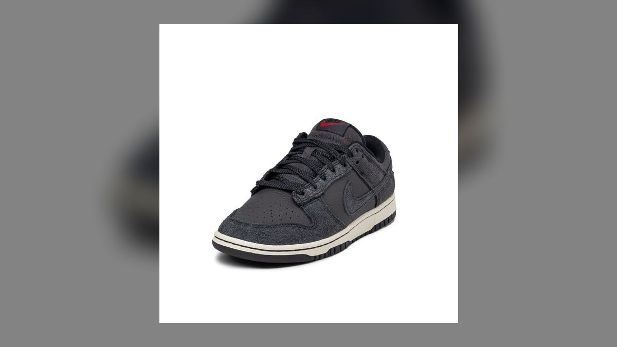 Top 10 gradient fade colorway sneakers ever — figure 4