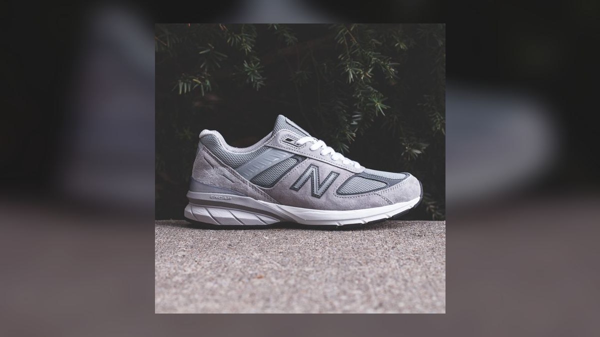 Top 10 gradient fade colorway sneakers ever — figure 5