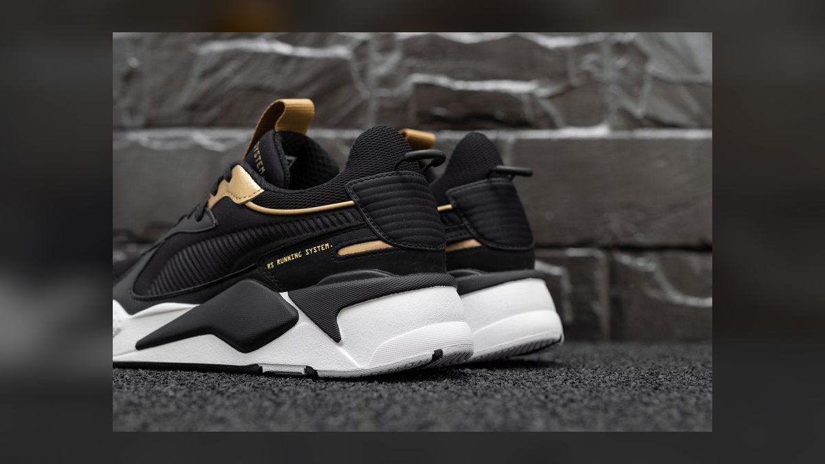 Top 10 gradient fade colorway sneakers ever — figure 9