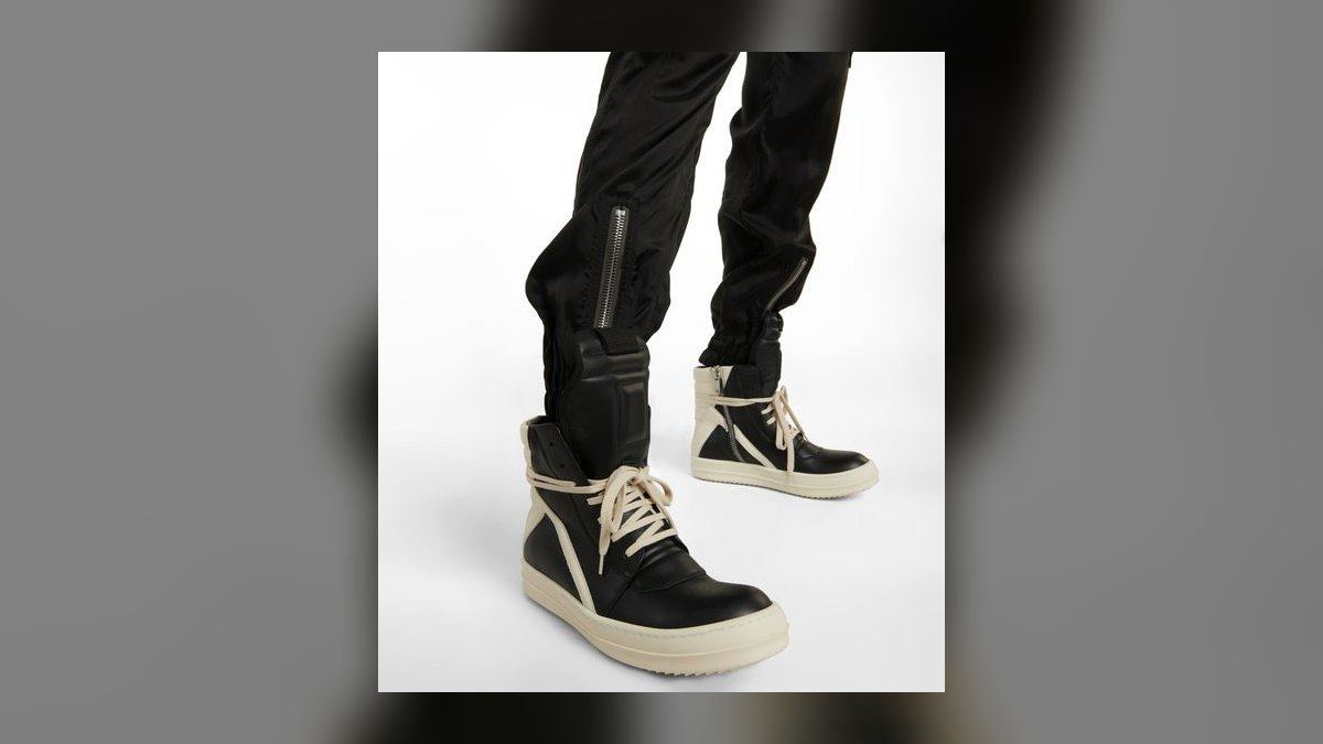 Top 10 split-toe or unconventional design shoes of all time — figure 10