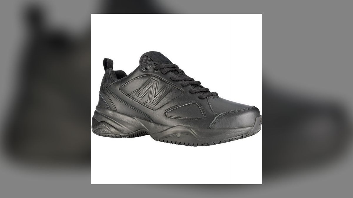 Top 10 slip-resistant restaurant and work sneakers ever — figure 5