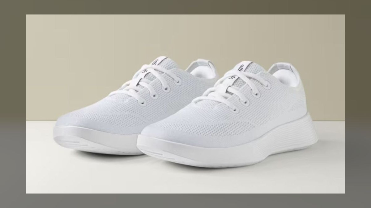Top 10 lightweight travel-friendly packable sneakers ranked — figure 1