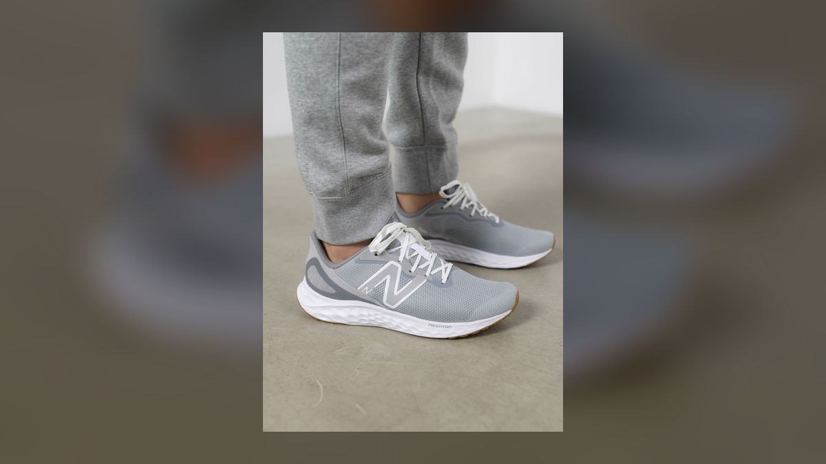 Top 10 lightweight travel-friendly packable sneakers ranked — figure 5