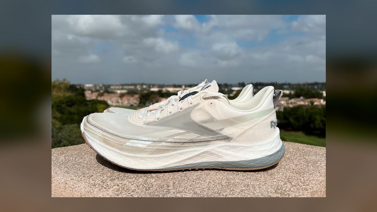 Top 10 lightweight travel-friendly packable sneakers ranked — figure 7