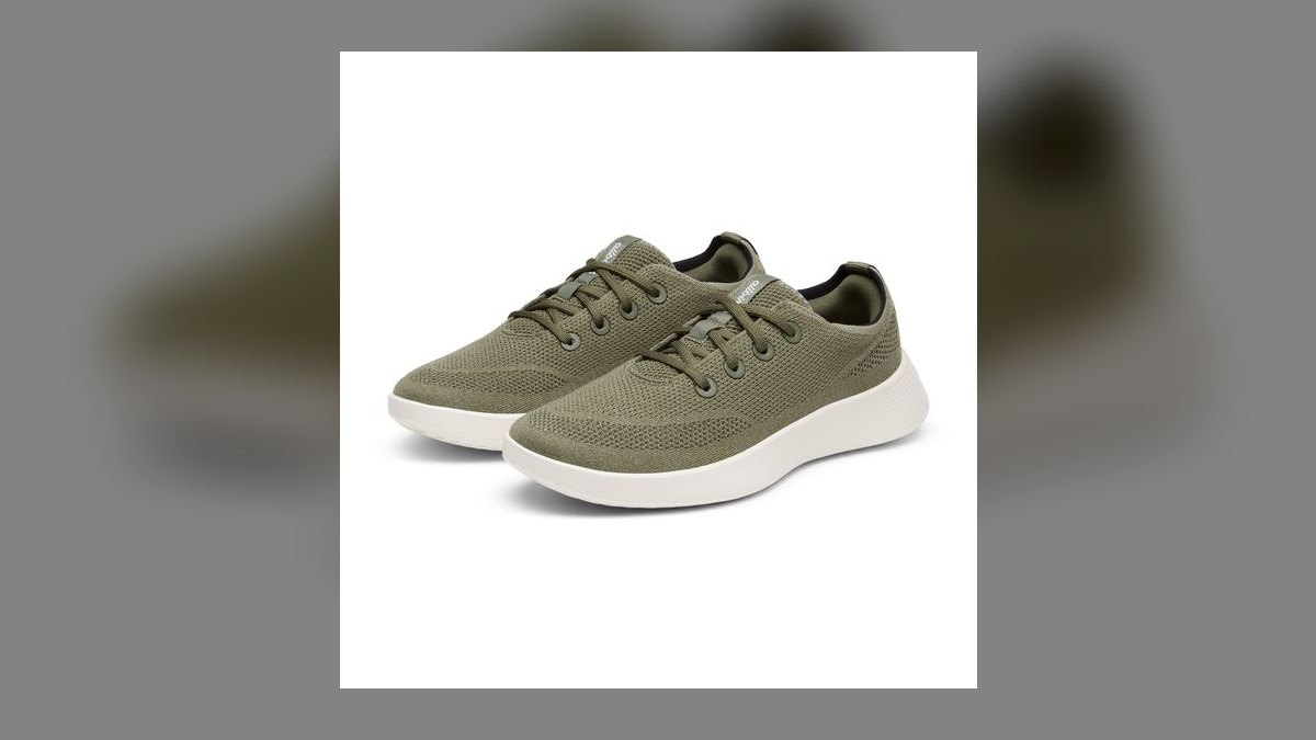 Top 10 lightweight travel-friendly packable sneakers ranked