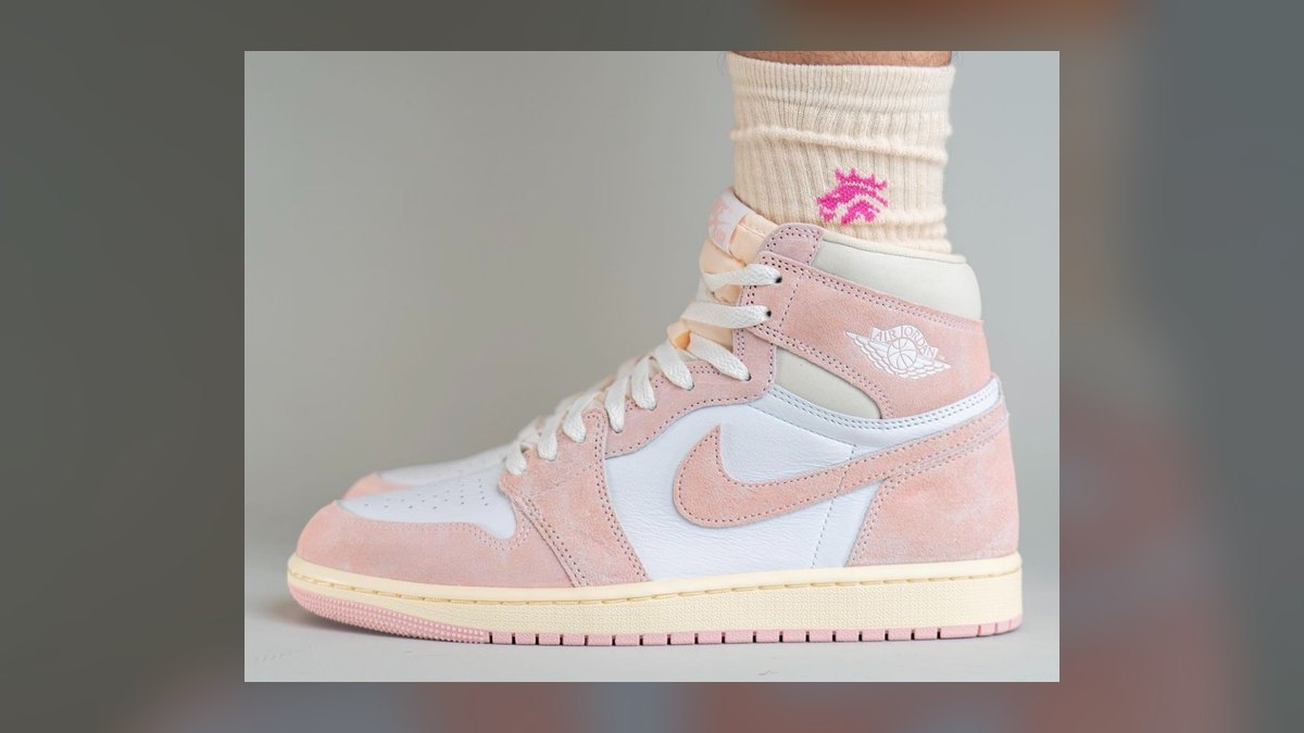 Top 10 pastel pink sneaker releases for spring ever — figure 2
