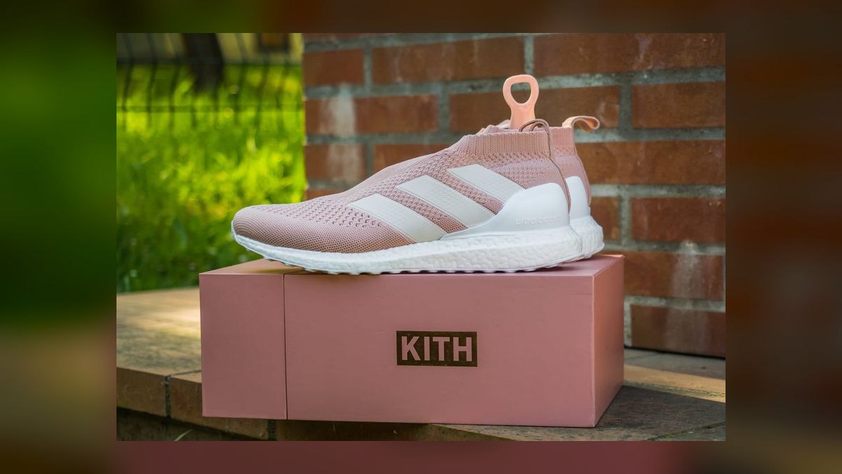 Top 10 limited-edition sneaker collaborations with contemporary artists ever released — figure 6
