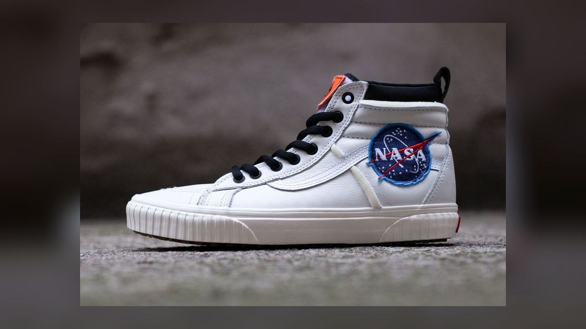 Top 10 space-exploration and NASA-themed sneakers ever created — figure 8