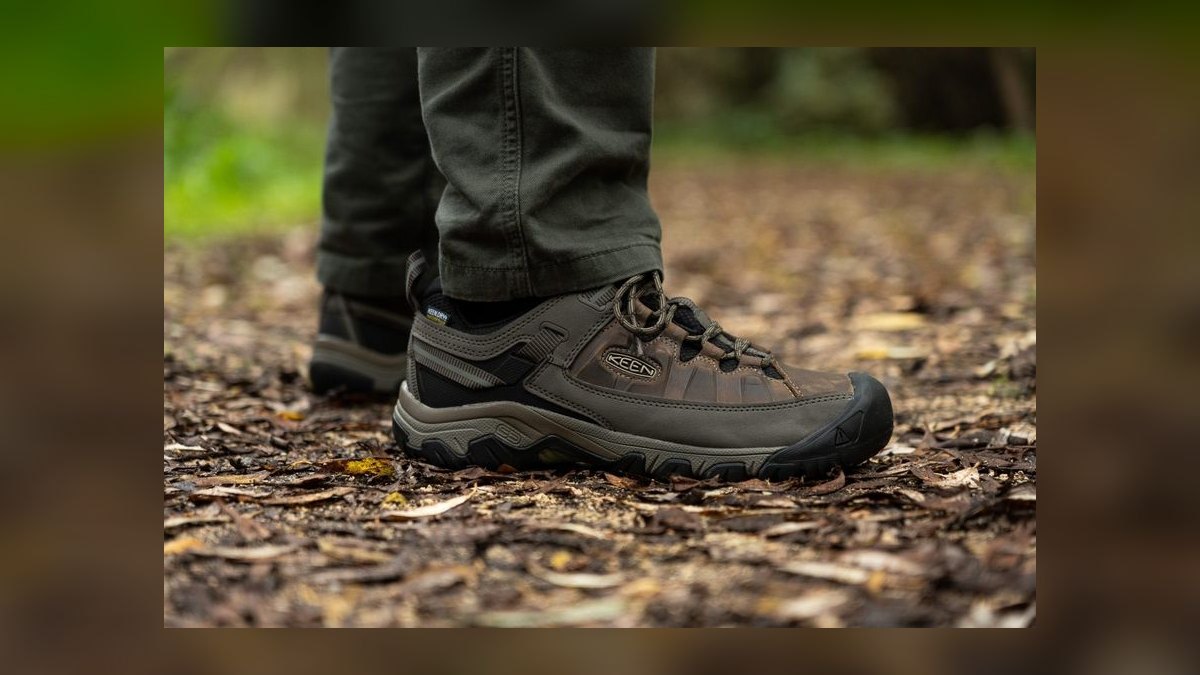 Top 10 heavy-duty outdoor utility shoes built for backpacking ever — figure 5
