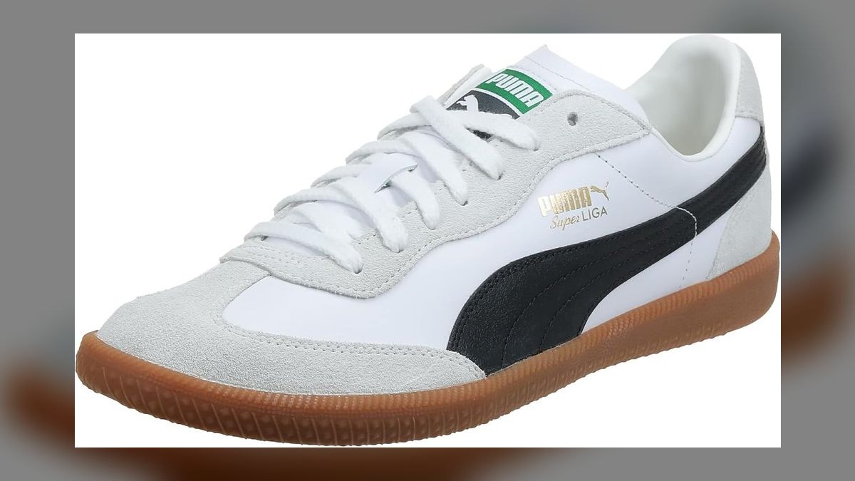 Top 10 low-profile indoor soccer shoes worn as everyday street staples of all time — figure 10