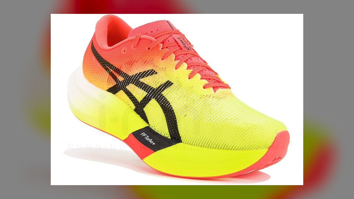 Top 10 legendary running shoes featuring carbon fiber plates of all time — figure 5