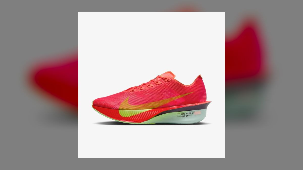 Top 10 legendary running shoes featuring carbon fiber plates of all time
