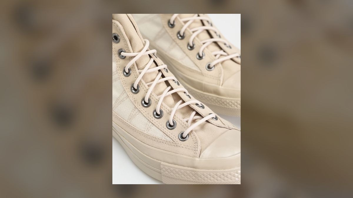 Top 10 monochromatic cream and bone sneakers of all time — figure 10