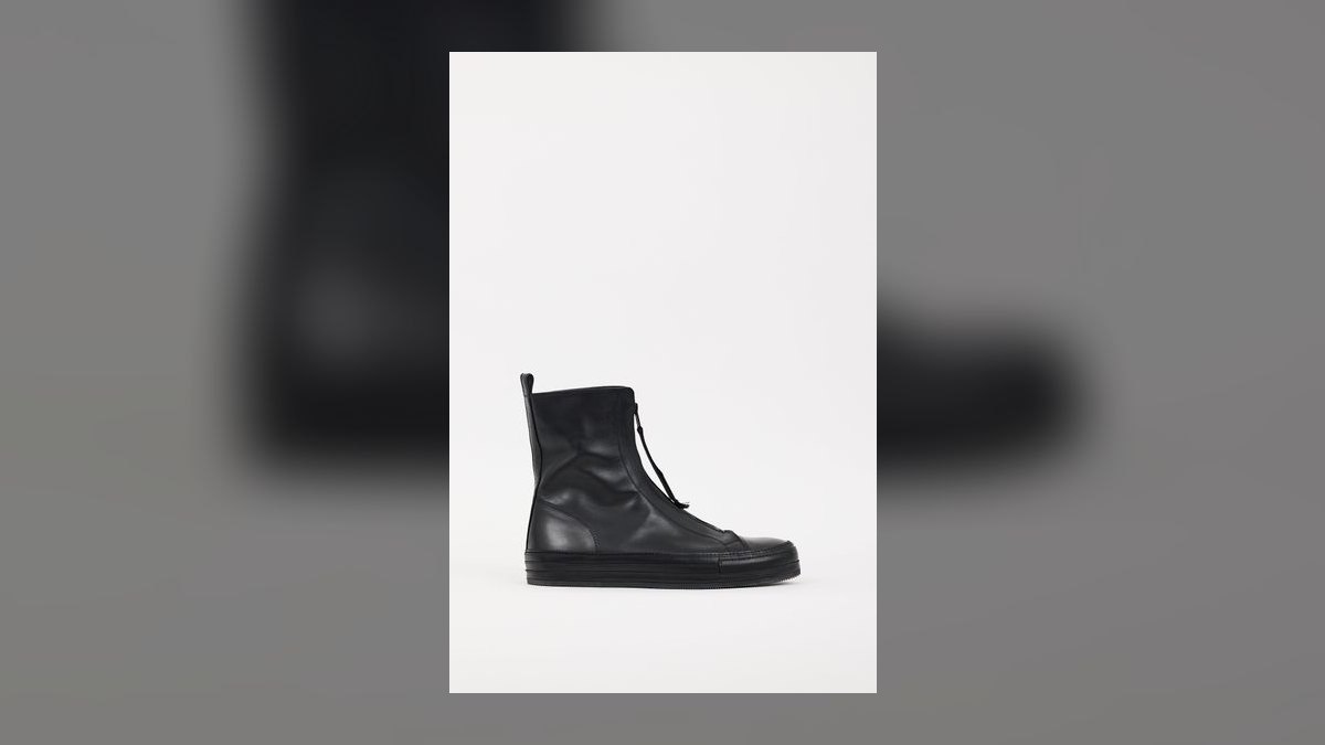 Top 10 split-toe avant-garde footwear silhouettes ever — figure 8