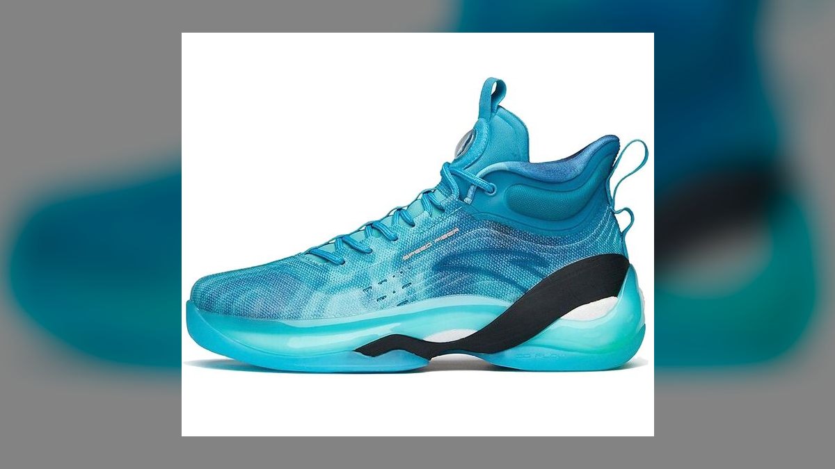 Top 10 international basketball league signature shoes of all time — figure 9