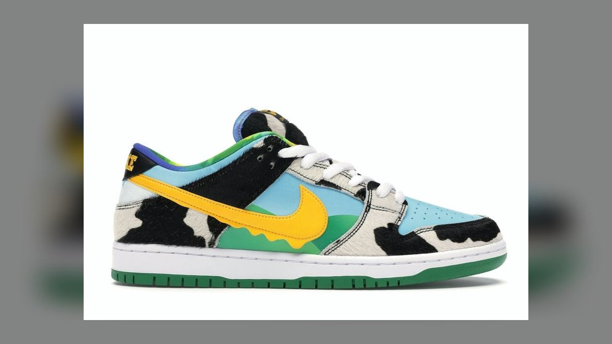 Top 10 sneakers packaged with custom toy or collectible bundles ever — figure 1