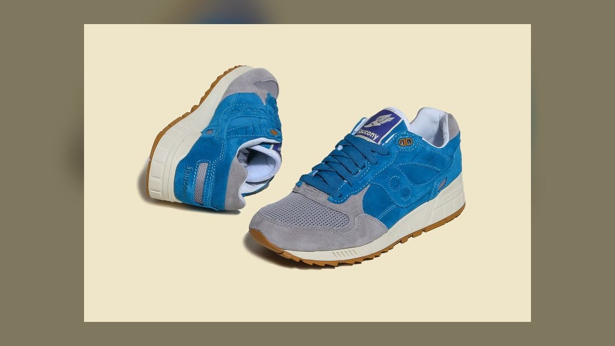 Top 10 sneakers packaged with custom toy or collectible bundles ever — figure 10